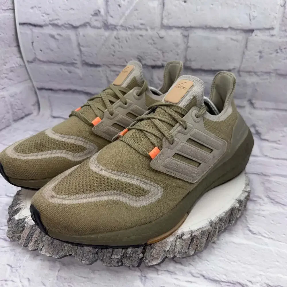 Adidas UltraBoost 22 Mens Sz 12 Orbit Green Beam Orange Running Shoes GX9140